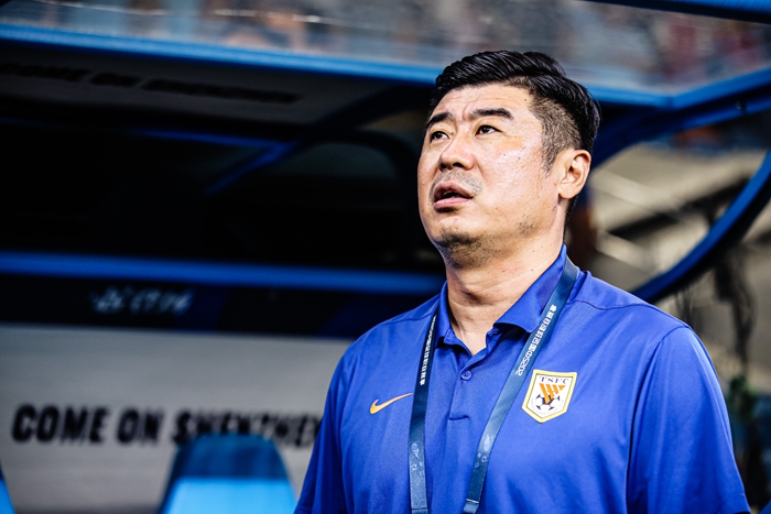 也在侧面反, 踩踏马德鲁