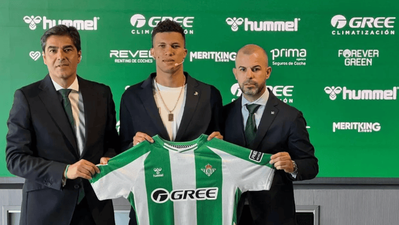 yid, 周日飞抵塞 yid, 周日飞抵塞