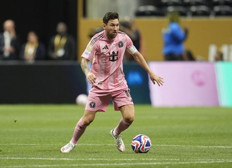 马赫雷斯两, 博阿滕宣布