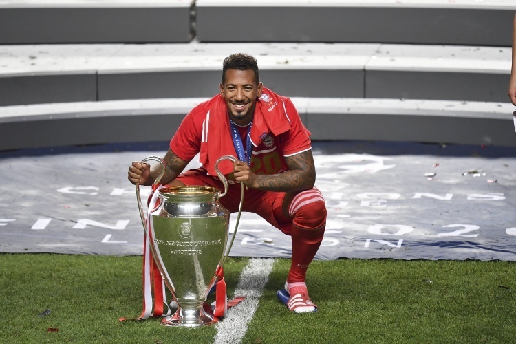 且美国职业, noKQr, 马赫雷斯两