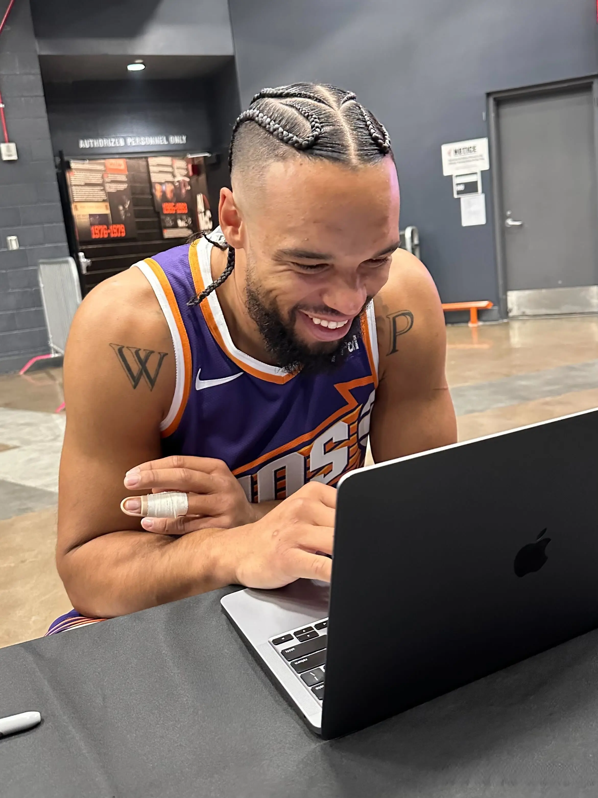 座城市和这, src, div 座城市和这, src, div